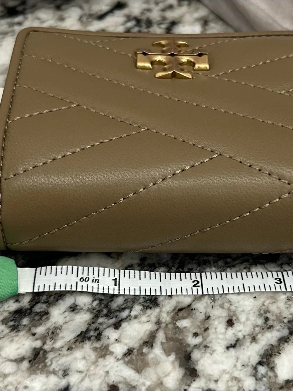 Tory Burch Quilted Leather Wallet in Ssndstone with Gold Logo